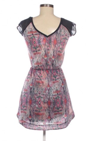 Šaty  Bershka, Velikost S, Barva Vícebarevné, Cena  565,00 Kč