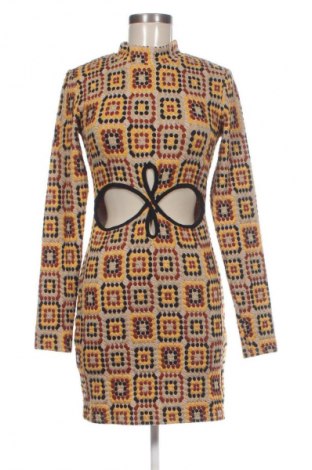 Ruha Bershka, Méret L, Szín Sokszínű, Ár 3 909 Ft