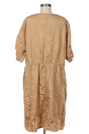 Рокля C&A, Размер XXL, Цвят Бежов, Цена 14,31 €