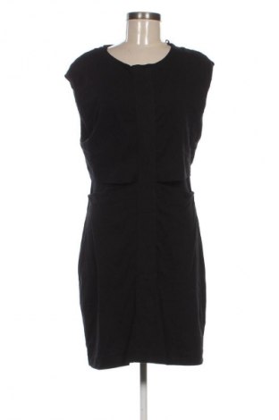 Ruha COS, Méret M, Szín Fekete, Ár 17 355 Ft