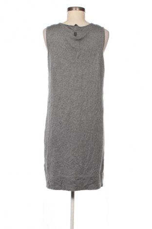 Ruha Caractere, Méret XL, Szín Szürke, Ár 39 899 Ft