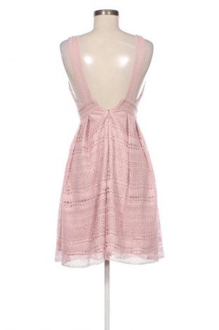 Kleid Chi Chi, Größe S, Farbe Aschrosa, Preis € 14,19