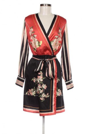 Рокля Chiara Forthi, Размер S, Цвят Многоцветен, Цена 42,01 €