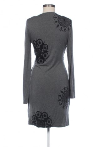 Рокля Desigual, Размер XL, Цвят Сив, Цена 42,01 €