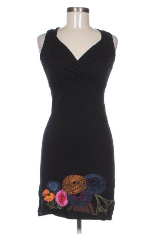 Kleid Desigual, Größe S, Farbe Schwarz, Preis 42,00 €
