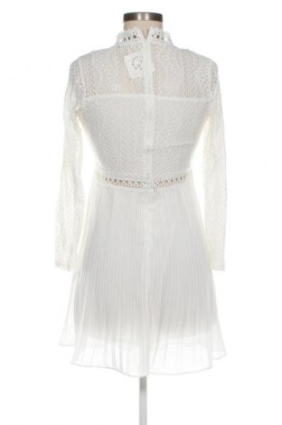 Kleid Elissa, Größe S, Farbe Weiß, Preis € 25,00