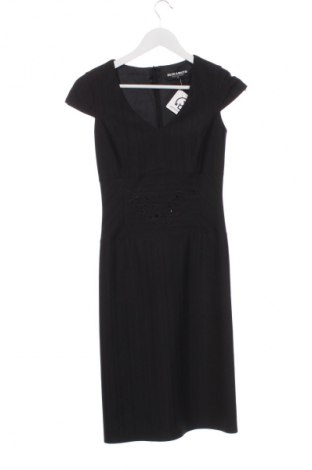 Kleid Elizabeth, Größe M, Farbe Schwarz, Preis 30,00 €