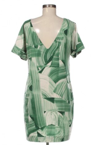 Рокля Essentiel, Размер M, Цвят Многоцветен, Цена 21,98 €