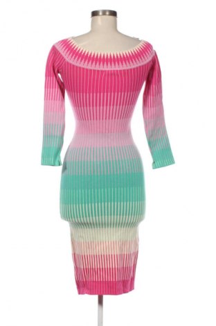 Рокля Fashion nova, Размер S, Цвят Многоцветен, Цена 10,73 €