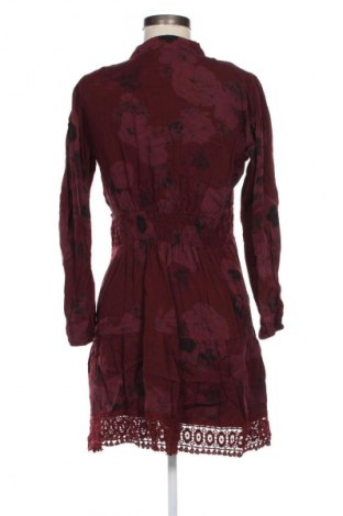 Kleid Floyd, Größe M, Farbe Mehrfarbig, Preis € 25,00