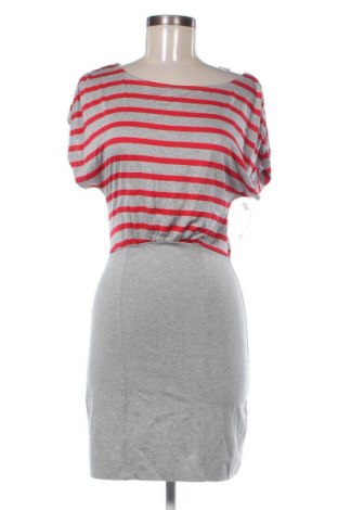 Šaty  French Connection, Velikost M, Barva Vícebarevné, Cena  851,00 Kč