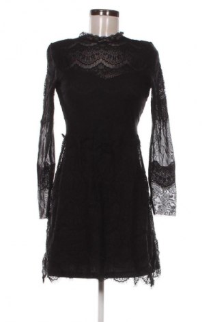 Šaty  Gina Tricot, Velikost S, Barva Černá, Cena  399,00 Kč