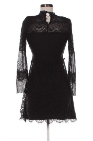 Šaty  Gina Tricot, Velikost S, Barva Černá, Cena  399,00 Kč