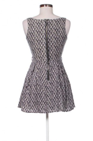 Рокля Glamorous, Размер XS, Цвят Многоцветен, Цена 24,44 €