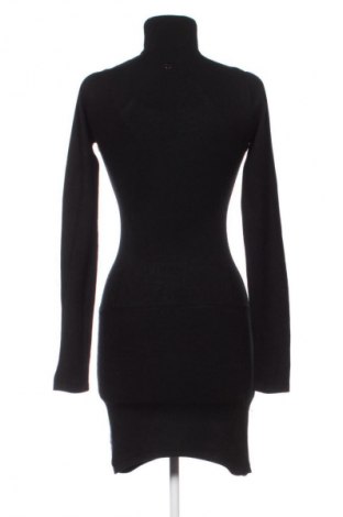 Рокля Guess By Marciano, Размер XS, Цвят Многоцветен, Цена 66,00 €