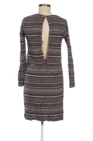 Kleid H&M, Größe M, Farbe Mehrfarbig, Preis € 19,95