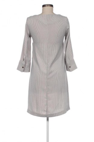 Рокля H&M, Размер S, Цвят Многоцветен, Цена 20,00 €