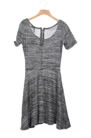 Рокля H&M Divided, Размер XS, Цвят Многоцветен, Цена 19,94 €