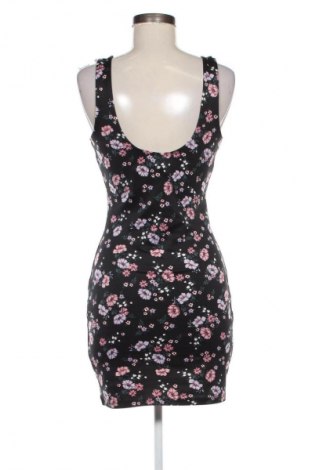 Kleid H&M Divided, Größe M, Farbe Mehrfarbig, Preis 19,95 €