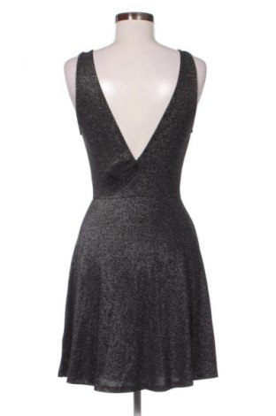 Kleid H&M Divided, Größe M, Farbe Mehrfarbig, Preis € 20,00