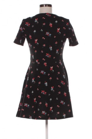 Рокля H&M Divided, Размер M, Цвят Многоцветен, Цена 19,95 €