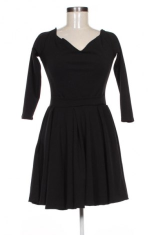 Ruha Jordannis, Méret M, Szín Fekete, Ár 8 264 Ft