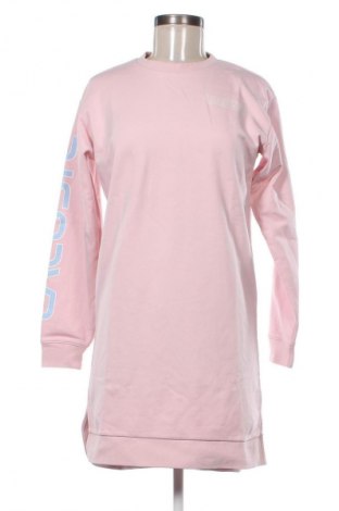 Рокля Lacoste, Размер XS, Цвят Розов, Цена 66,00 €