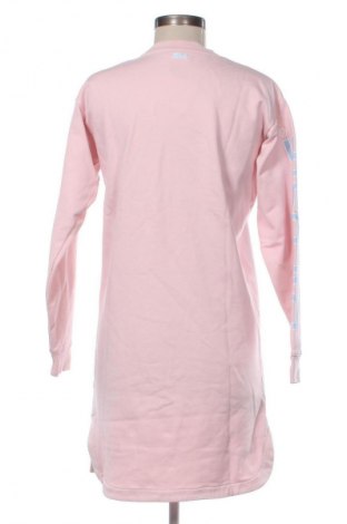 Рокля Lacoste, Размер XS, Цвят Розов, Цена 66,00 €