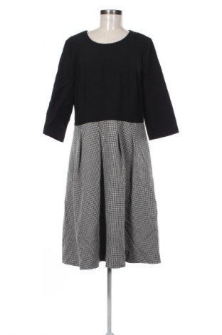 Рокля Madeleine, Размер M, Цвят Многоцветен, Цена 19,94 €