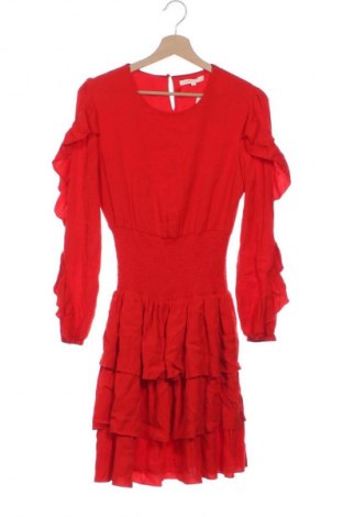 Ruha Maje, Méret M, Szín Piros, Ár 43 388 Ft