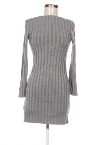 Рокля Mango, Размер S, Цвят Сив, Цена 17,00 €