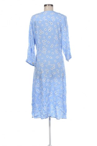 Рокля Monki, Размер S, Цвят Многоцветен, Цена 10,22 €