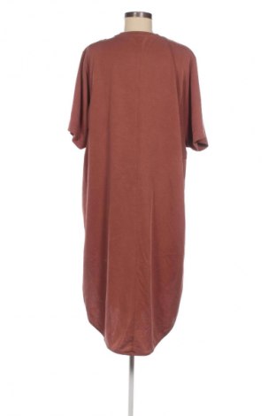 Kleid Monki, Größe L, Farbe Aschrosa, Preis € 13,81