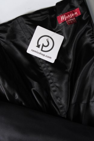 Ruha Monsoon, Méret M, Szín Fekete, Ár 10 102 Ft