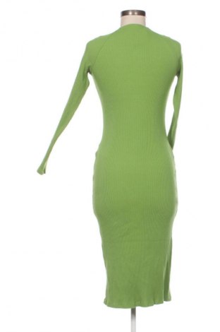 Kleid NA-KD, Größe M, Farbe Grün, Preis 25,00 €