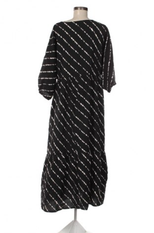 Kleid New Look, Größe XXL, Farbe Mehrfarbig, Preis 19,97 €