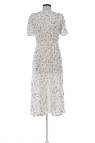 Φόρεμα New Look, Μέγεθος 3XL, Χρώμα Πολύχρωμο, Τιμή 19,93 €