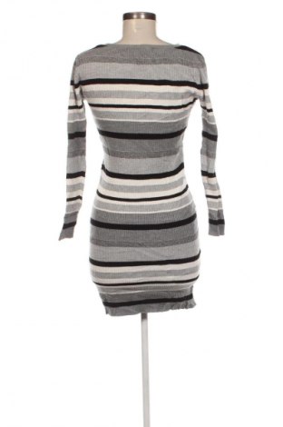 Рокля ONLY, Размер M, Цвят Многоцветен, Цена 6,64 €