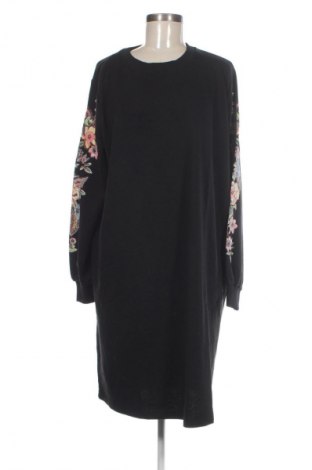 Ruha ONLY Carmakoma, Méret XL, Szín Fekete, Ár 21 119 Ft