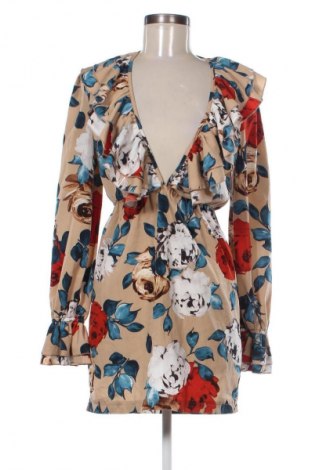 Kleid Pretty Little Thing, Größe S, Farbe Mehrfarbig, Preis 19,97 €