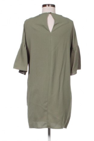 Kleid Primark, Größe S, Farbe Grün, Preis 31,73 €