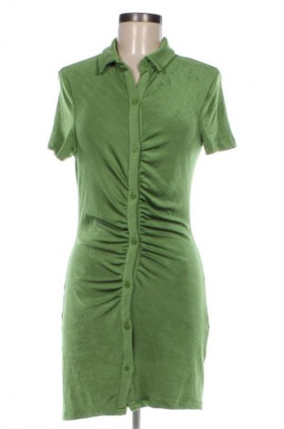 Kleid Pull&Bear, Größe M, Farbe Grün, Preis 24,55 €