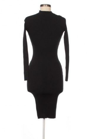 Φόρεμα Reserved, Μέγεθος S, Χρώμα Μαύρο, Τιμή 19,95 €