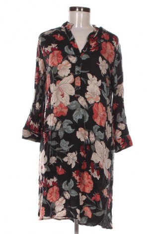 Kleid Reserved, Größe M, Farbe Mehrfarbig, Preis € 20,00