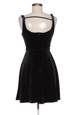 Šaty  Reserved, Veľkosť XS, Farba Čierna, Cena  14,32 €