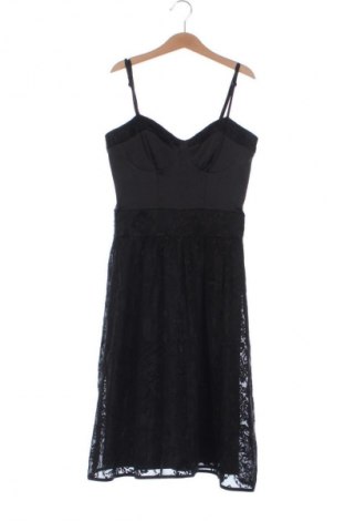 Φόρεμα Review, Μέγεθος S, Χρώμα Μαύρο, Τιμή 25,00 €