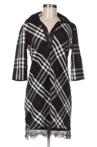 Рокля Rinascimento, Размер M, Цвят Многоцветен, Цена 20,45 €