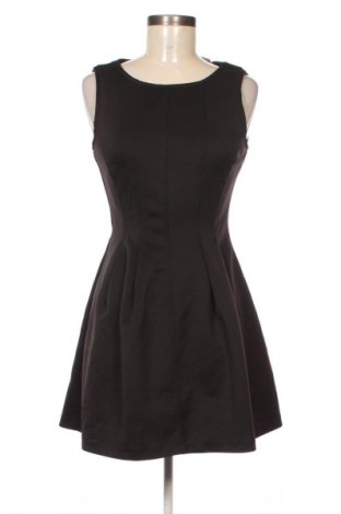 Φόρεμα Rinascimento, Μέγεθος L, Χρώμα Μαύρο, Τιμή 27,99 €