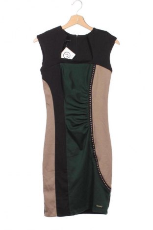 Šaty  Rinascimento, Velikost S, Barva Vícebarevné, Cena  609,00 Kč