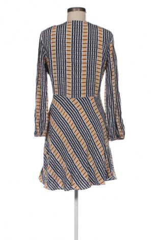 Рокля Samsoe & Samsoe, Размер L, Цвят Многоцветен, Цена 179,72 €